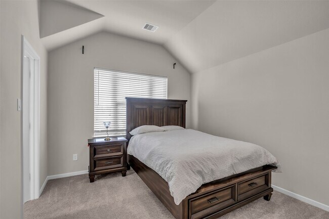Building Photo - 32117 Magnolia River Trl
