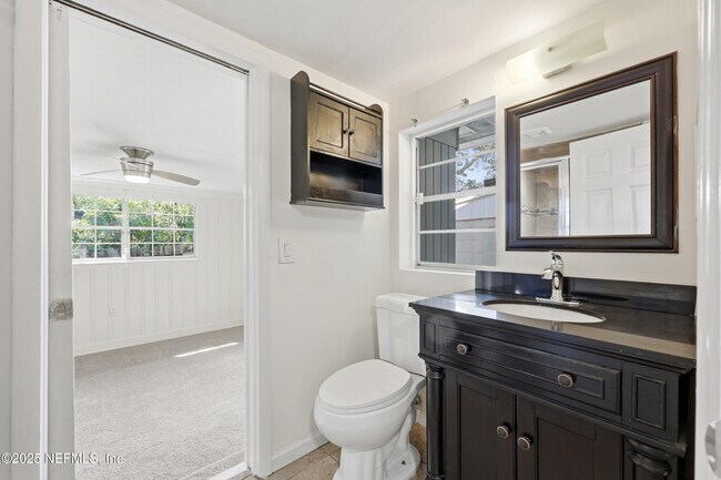 Building Photo - 2755 Green St