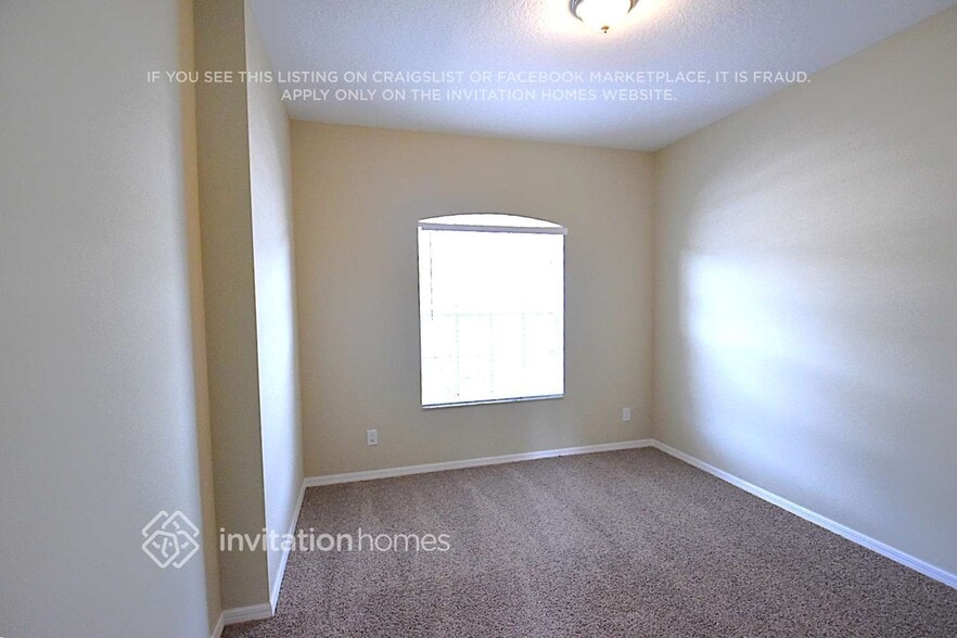 Building Photo - 1440 Kaslo Cir NW