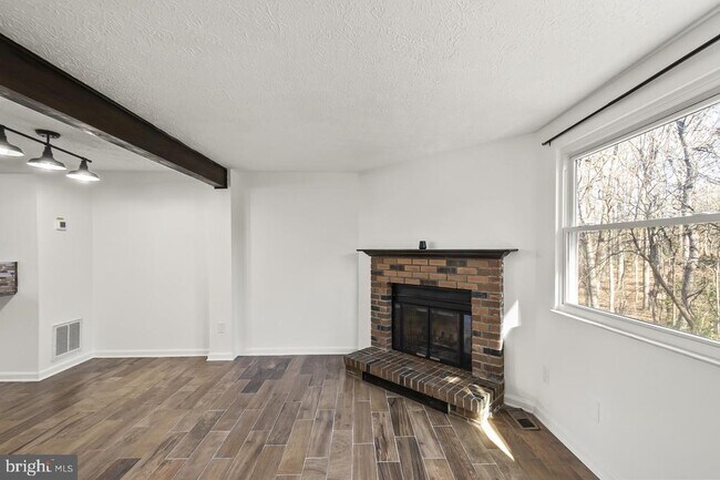 Building Photo - 8315 Brookvale Ct