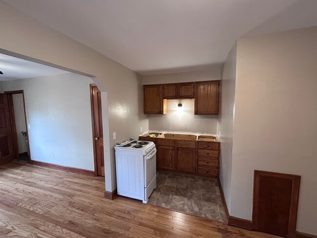 Building Photo - 2755 Union St