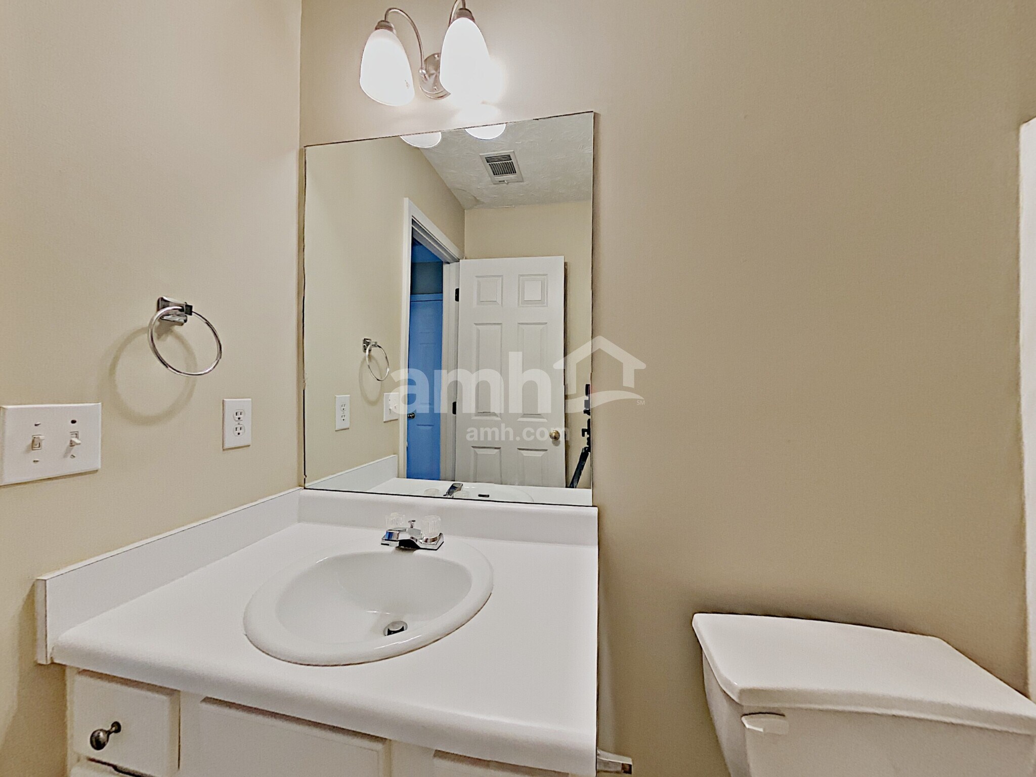 Building Photo - 1318 Baylor Dr