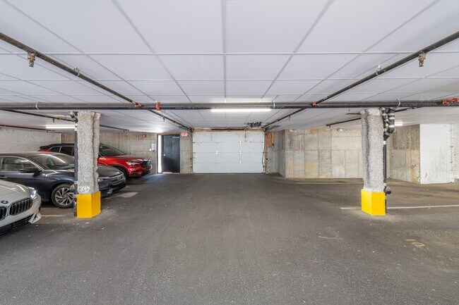 Building Photo - 1405 Frankford Ave