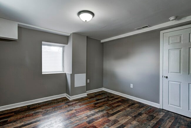 Building Photo - 601 Walnut St