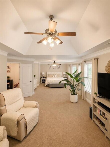 Building Photo - 1325 Little Hampton Dr