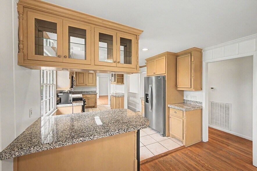 Building Photo - 3529 Trimble Rd