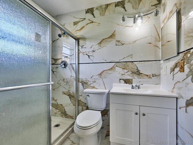 Building Photo - 57 Peachtree Pl