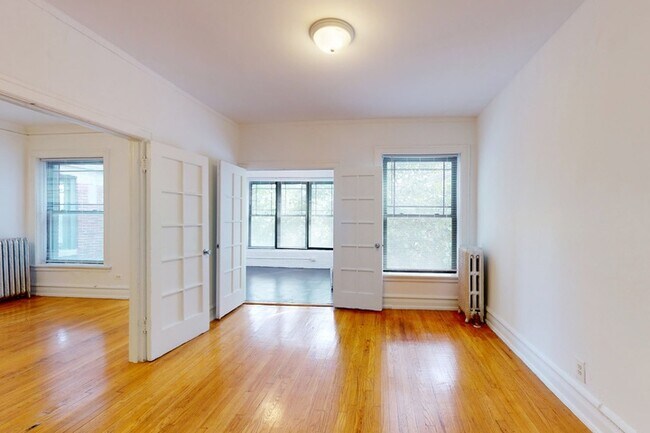Floorplan - 5300-5308 S. Greenwood Avenue