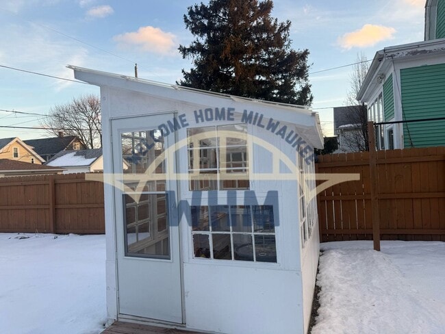 Building Photo - 2054 S 72nd St