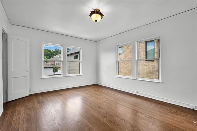 Building Photo - 3458 Normandy Ave