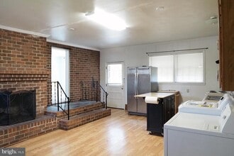 Building Photo - 612 N Preston St
