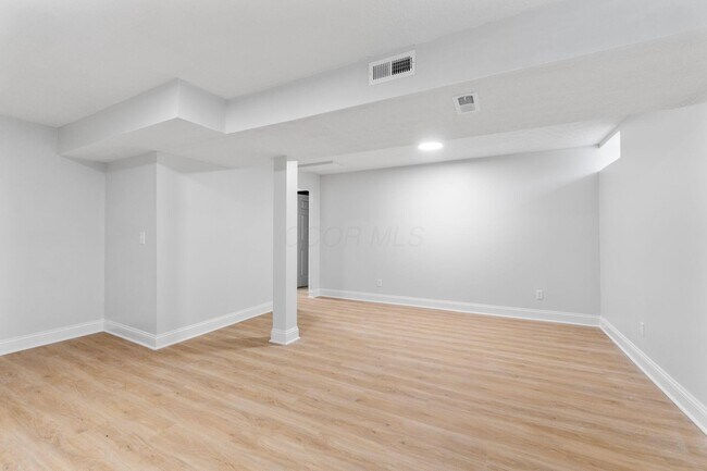 Building Photo - 1570 Green Cook Rd