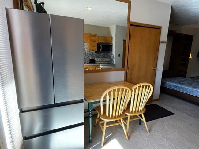 Building Photo - Long Term Rental- Timber Ridge Condos #504A