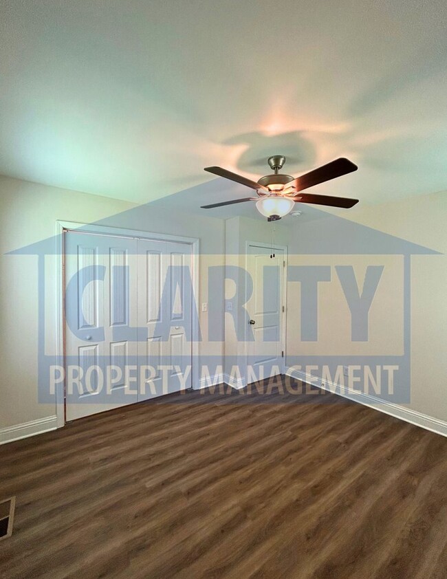 Building Photo - Newly constructed House w/ 3 Bedrooms!