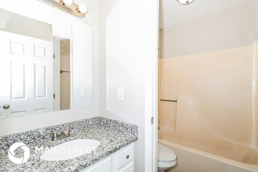 Building Photo - 510 Rosehill Dr