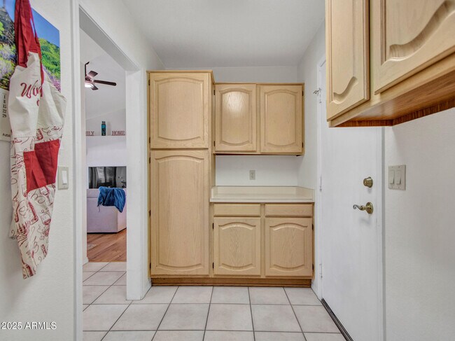 Building Photo - 9343 W Escuda Dr