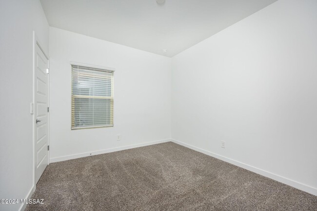 Building Photo - 12490 W Gini Ln