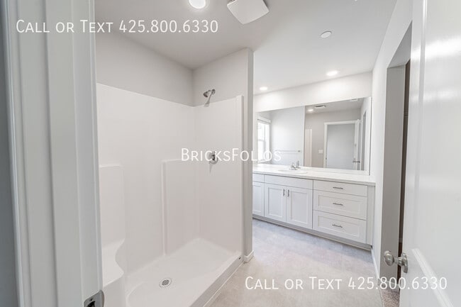 Building Photo - 4245 Pronghorn Pl