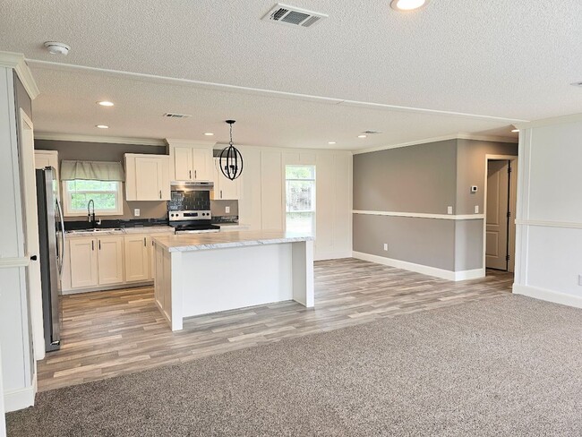 Building Photo - Brand New Home!