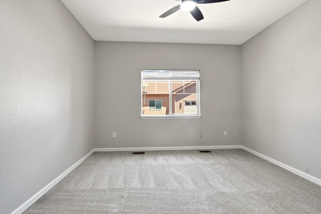 Building Photo - $2,940.45 - 4 Bed, 3 Bath Townhome In Commerce City with Central AC and In Unit Laundry!