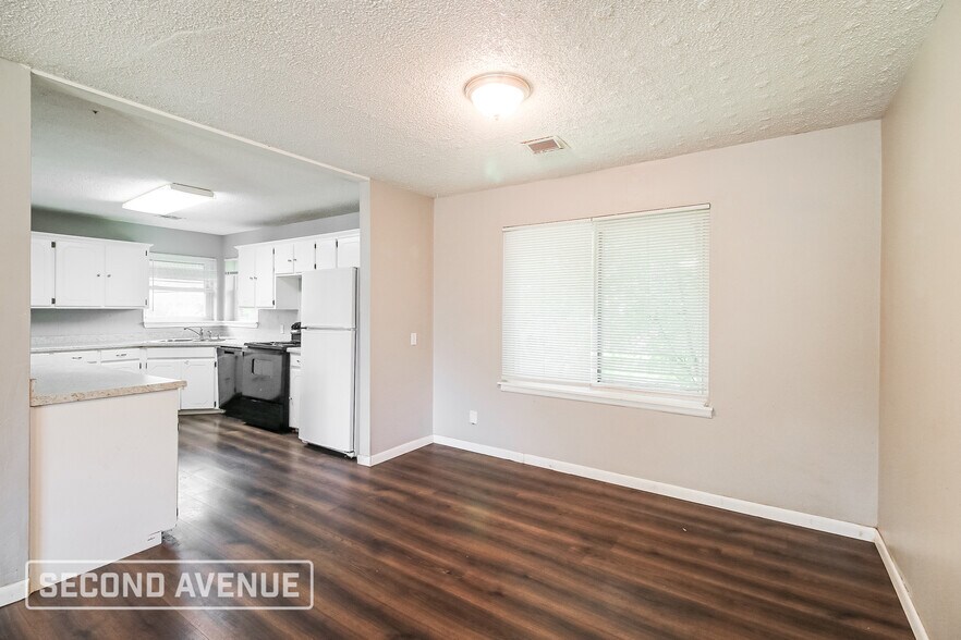 Building Photo - 2517 SW 60th St