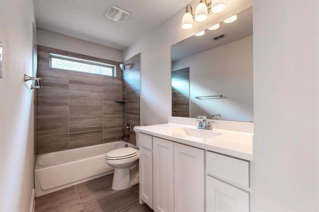 Building Photo - 691 Meandering Ln