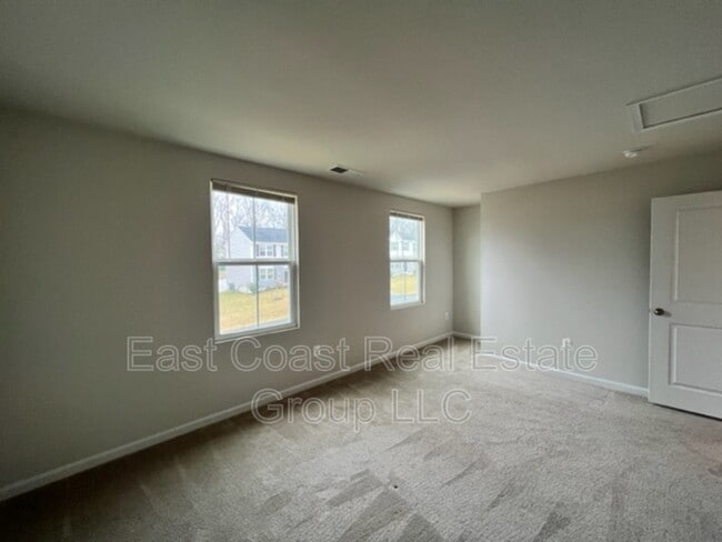 Building Photo - 216 Salida Trl