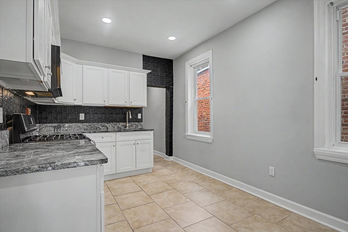 Building Photo - 203 N DuPont St