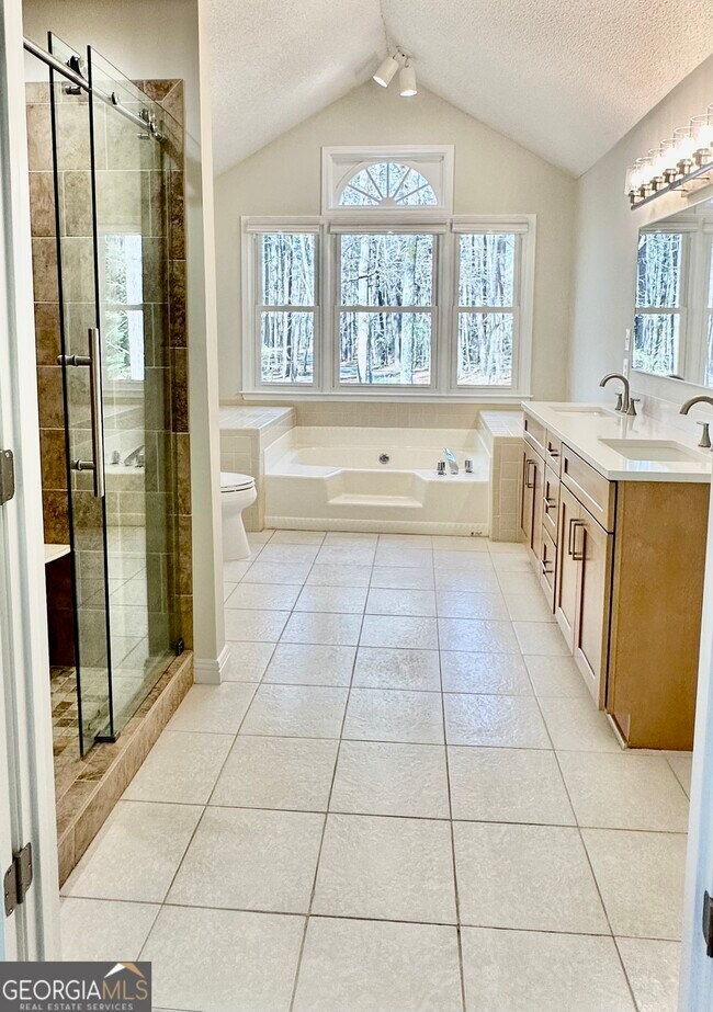Building Photo - 157 Rockspray Ridge