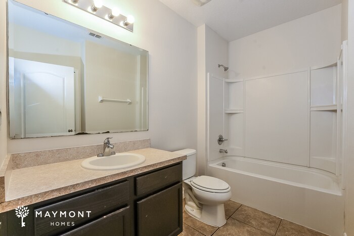 Building Photo - 12913 Regiment Dr