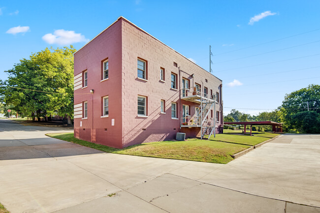 Building Photo - 1312 S Jackson Ave