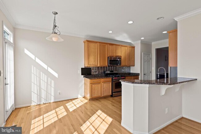 Building Photo - 2460 Five Fathom Cir