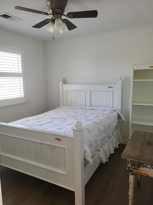 Building Photo - 2222 San Remo Dr