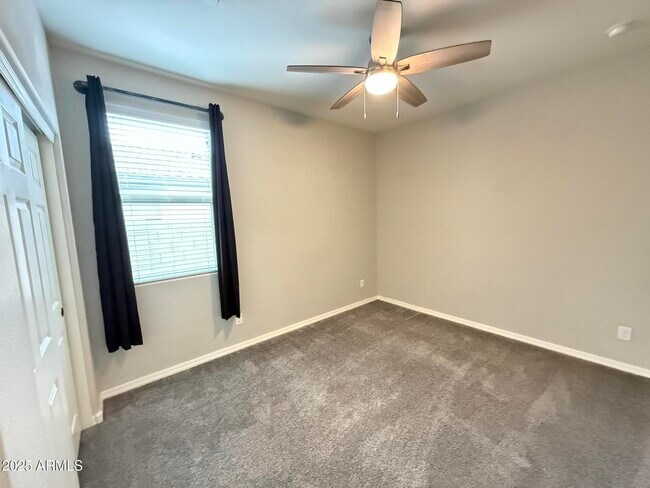 Building Photo - 21217 W Granada Rd