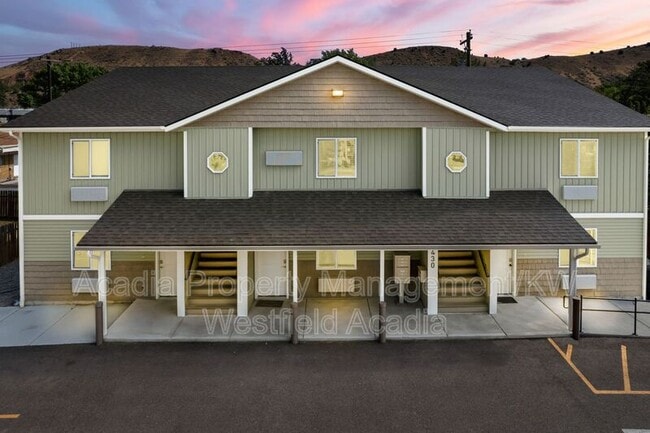 Building Photo - 1430 S 4th Ave