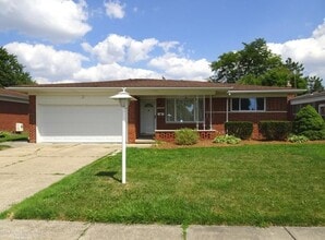 Building Photo - 32106 Gainsborough Dr