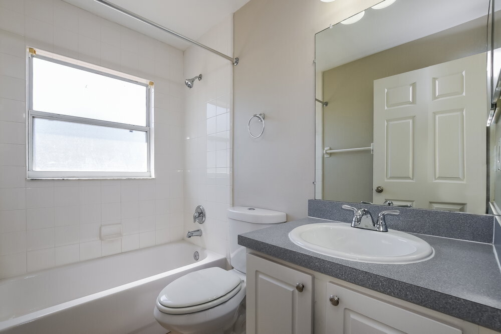 Building Photo - 11752 Foxglove Dr