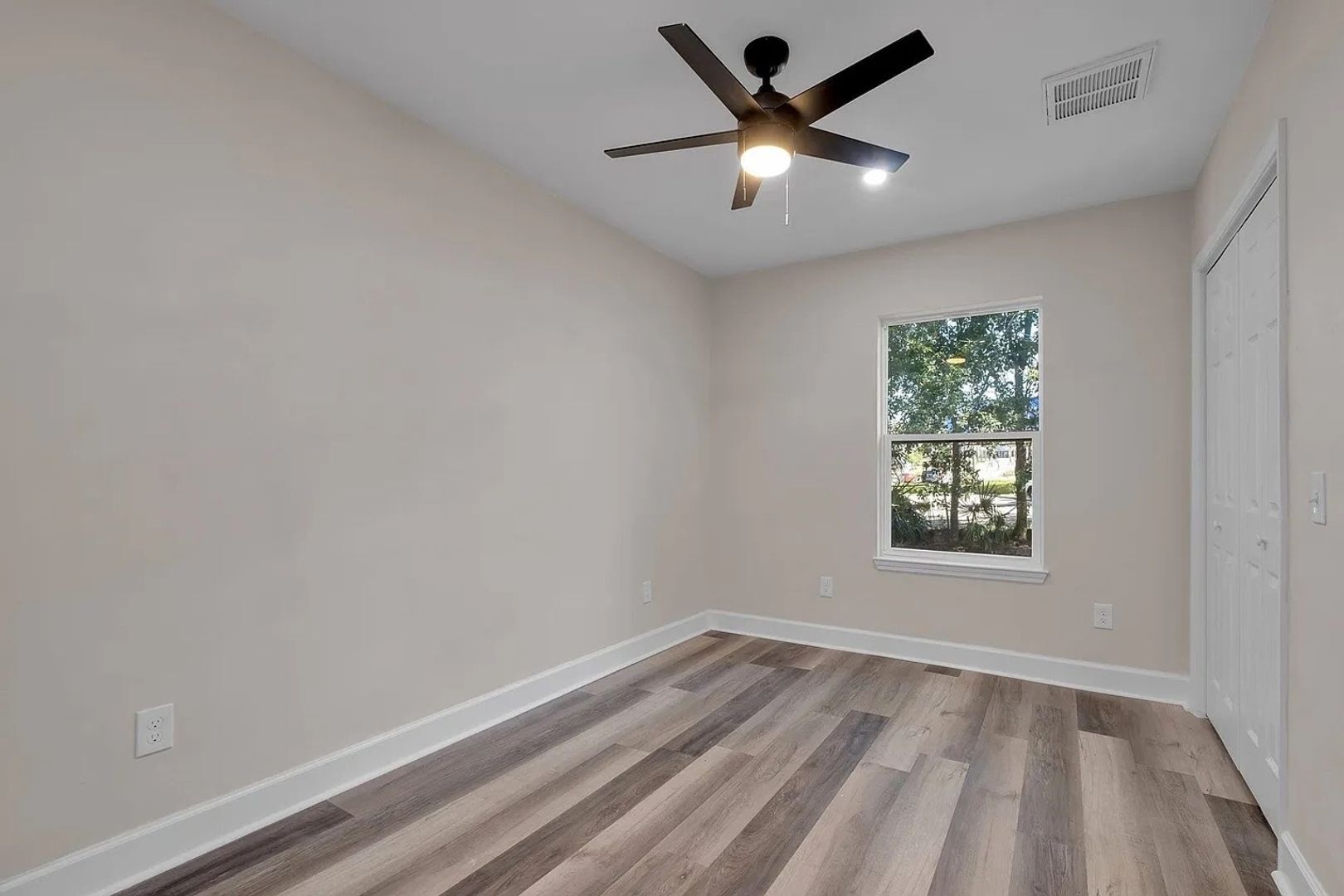 Building Photo - 2034 Harold Ct