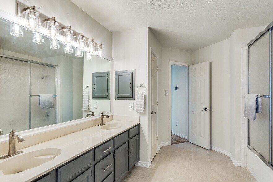 Building Photo - 4409 Brigade Ct