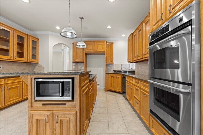 Building Photo - 106 Lazy Springs