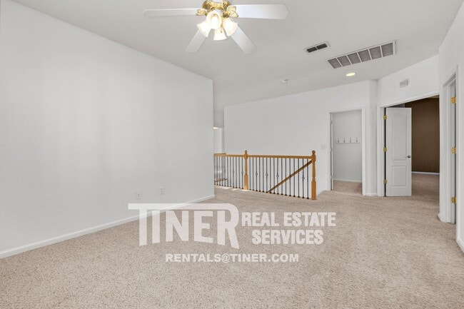 Building Photo - 6530 Aster Ct