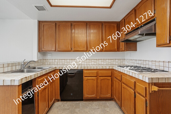 Building Photo - 3841 Violet Glen