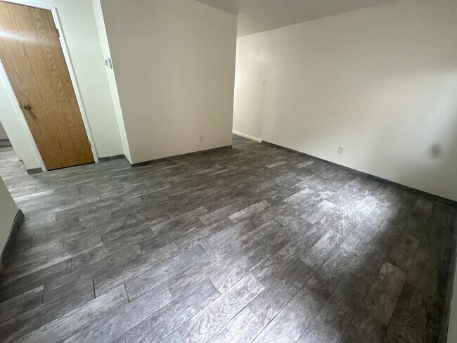 Building Photo - Gated community - Water, Garbage & Sewer I...