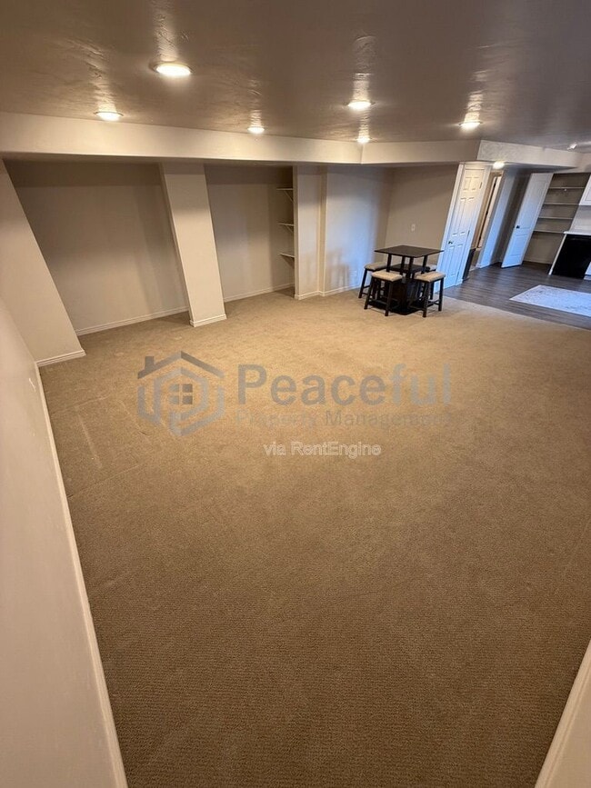 Building Photo - 5386 Emmeline Dr