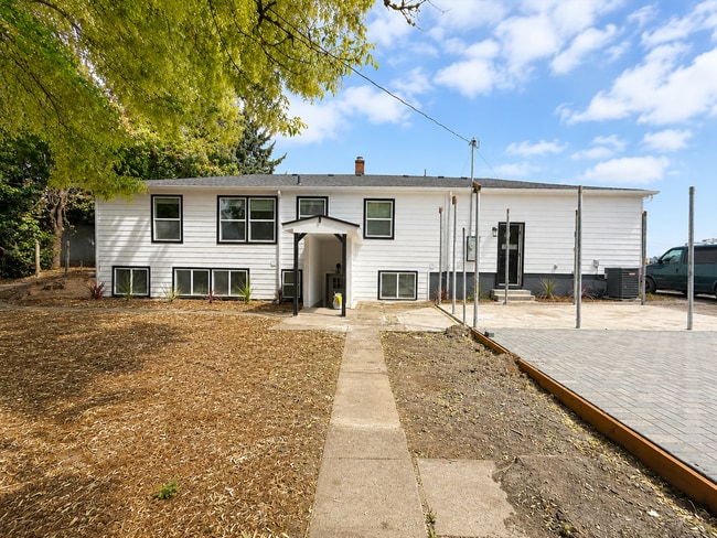 Building Photo - 4300 SE Mason Ln