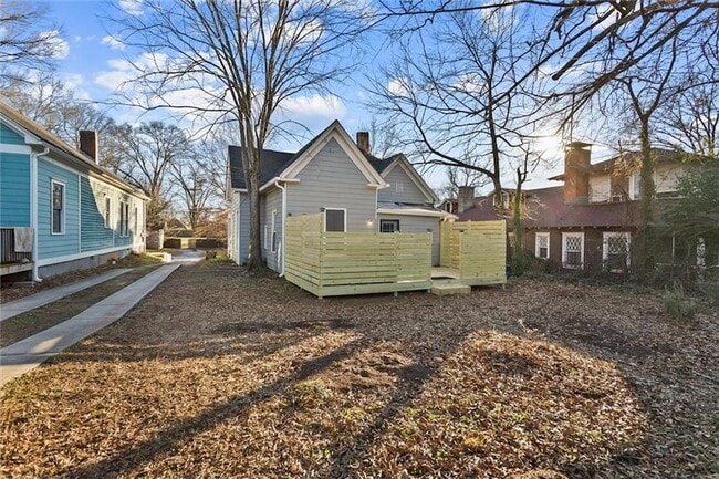 Building Photo - 867 Beecher St SW