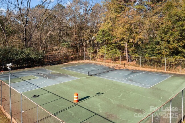 Building Photo - 7204 Killingdeer Ln