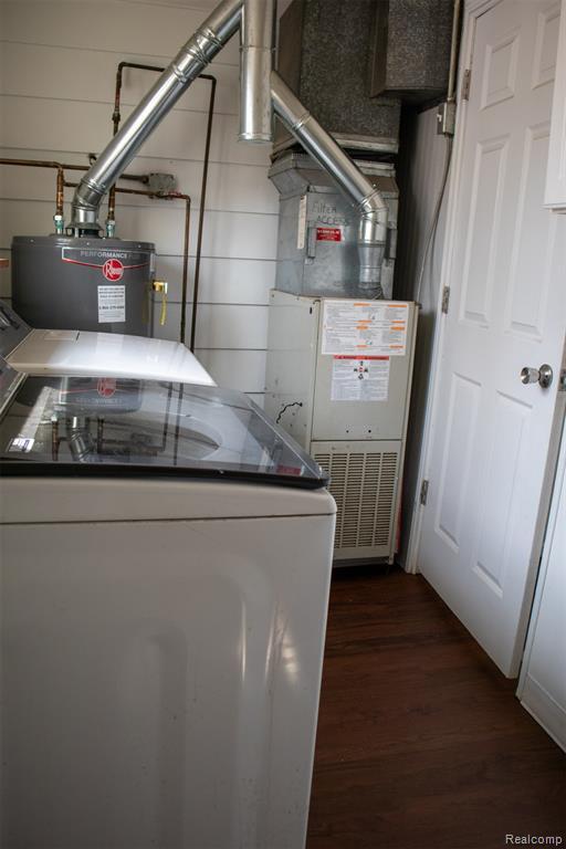 Building Photo - 604 Trombley Rd