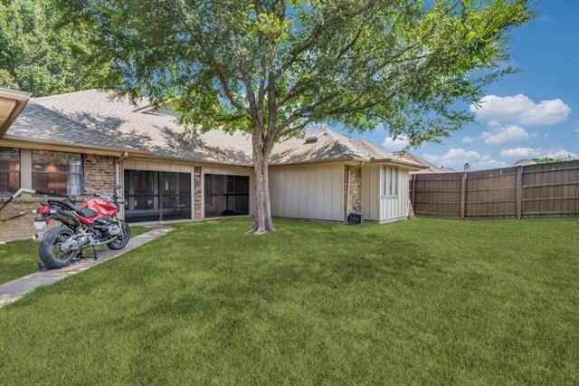 Building Photo - 4300 Driftwood Dr
