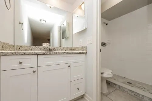 Building Photo - 814 Sandalwood Dr